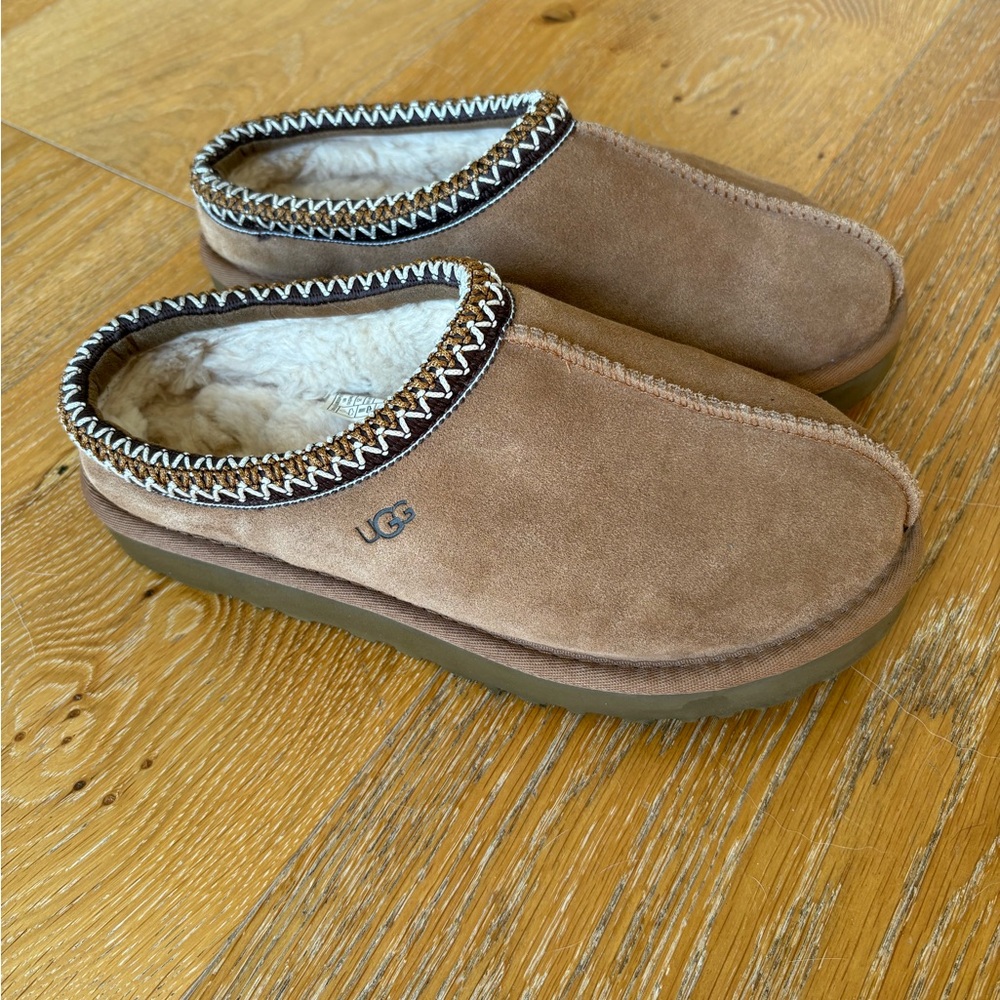 Ugg Tasman
